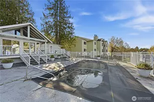 975 NE Aberdeen Ave, Renton, WA 98056 - Photo 5