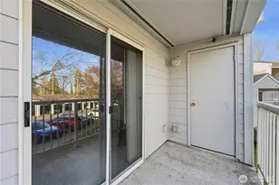 975 NE Aberdeen Ave, Renton, WA 98056 - Photo 19