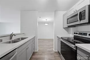 975 NE Aberdeen Ave, Renton, WA 98056 - Photo 9