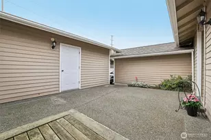 901 E Marine View Dr, Everett, WA 98201 - Photo 29