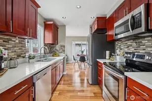 901 E Marine View Dr, Everett, WA 98201 - Photo 13