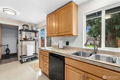 5426 107th Place NE, Marysville, WA 98270 - Photo 13