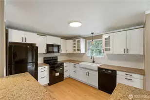 10202 58th Ave Ct E, Puyallup, WA 98373 - Photo 11