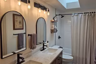 18821 SE 214th St, Renton, WA 98058 - Photo 17