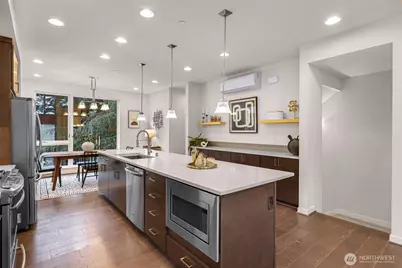 6522 C 32nd Avenue NE, Seattle, WA 98115 - Photo 9