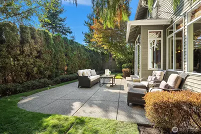 2098 211th Place SE, Sammamish, WA 98075 - Photo 37