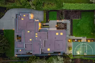 9036 NE 26th St, Clyde Hill, WA 98004 - Photo 35