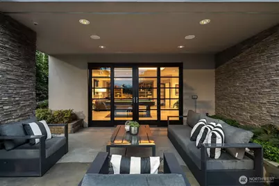 9036 NE 26th Street, Clyde Hill, WA 98004 - Photo 31