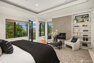 9036 NE 26th St, Clyde Hill, WA 98004 - Photo 17