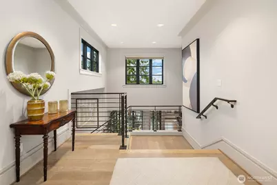 9036 NE 26th Street, Clyde Hill, WA 98004 - Photo 15