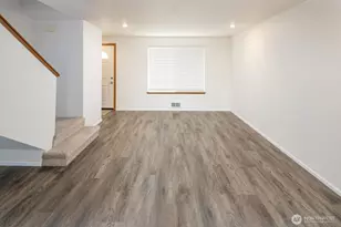 15714 Admiralty Way, Lynnwood, WA 98037 - Photo 9