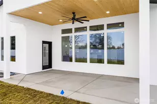 525 N Bluff West Dr, Moses Lake, WA 98837 - Photo 19