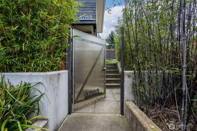 8218 2nd Avenue NE #B, Seattle, WA 98115 - Photo 29