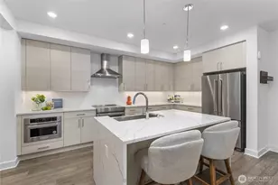 23103 NE 8th St, Sammamish, WA 98074 - Photo 9