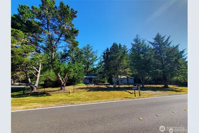 1000 Mt.Olympus Avenue SE, Ocean Shores, WA 98569 - Photo 1
