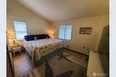 1000 Mt.Olympus Avenue SE, Ocean Shores, WA 98569 - Photo 13