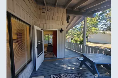 1000 Mt.Olympus Avenue SE, Ocean Shores, WA 98569 - Photo 5
