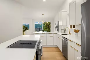 14214 Westwood Pl NE, Seattle, WA 98125 - Photo 11