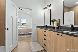 313 W 3rd St, Everson, WA 98247 - Photo 23