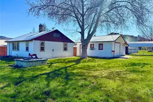 320 S Central St, Brewster, WA 98812 - Photo 27