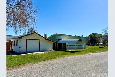 320 S Central Street, Brewster, WA 98812 - Photo 29