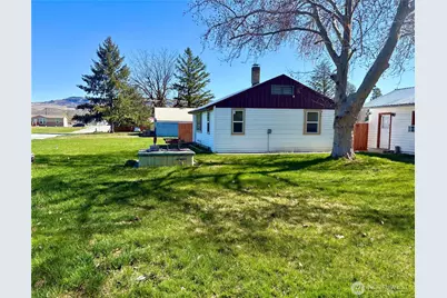 320 S Central Street, Brewster, WA 98812 - Photo 23