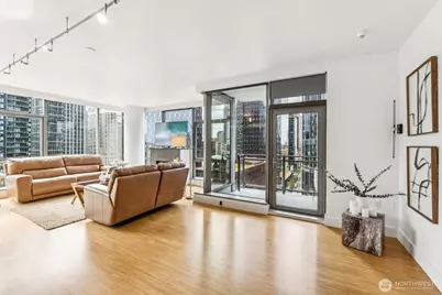 820 Blanchard Street #1507, Seattle, WA 98121 - Photo 3