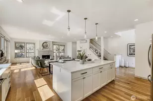 10719 Densmore Ave N, Seattle, WA 98133 - Photo 9