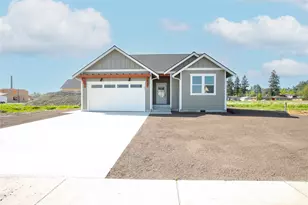 405 W 4th St, Everson, WA 98247 - Photo 1