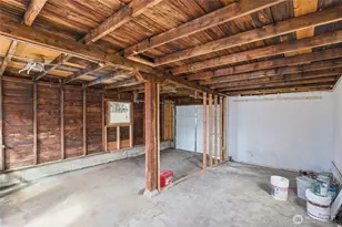 221 S 57th St, Tacoma, WA 98408 - Photo 35