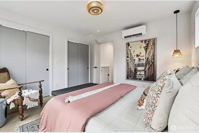 2626 58th Avenue SW #A, Seattle, WA 98116 - Photo 15