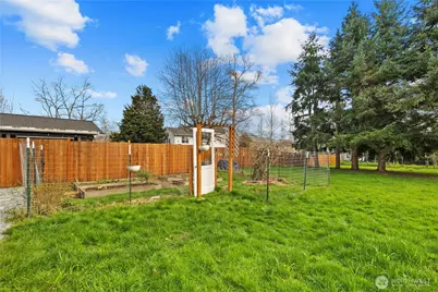 1408 E Maryland St, Bellingham, WA 98226 - Photo 29