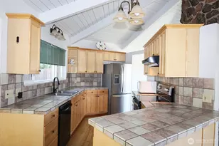 9678 Crest Dr, Blaine, WA 98230 - Photo 7