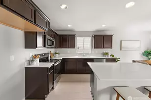 7427 45th Pl NE, Marysville, WA 98270 - Photo 9