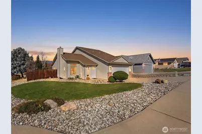 316 S Mary Avenue, East Wenatchee, WA 98802 - Photo 1