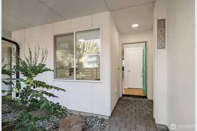 105 NW 39th Street #D, Seattle, WA 98107 - Photo 3