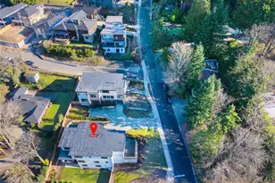 10204 NE 43rd St, Kirkland, WA 98033 - Photo 3