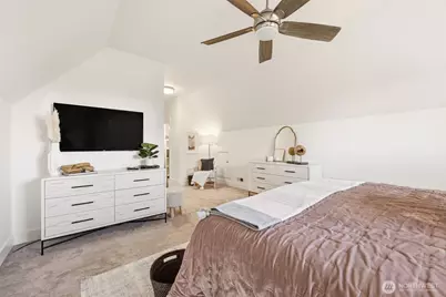 1070 25th Avenue E, Seattle, WA 98112 - Photo 27