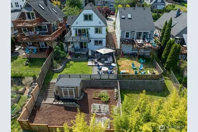 1070 25th Avenue E, Seattle, WA 98112 - Photo 3