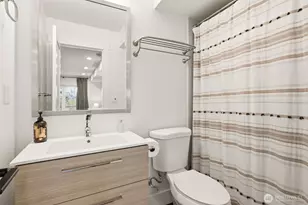 1070 25th Ave E, Seattle, WA 98112 - Photo 33