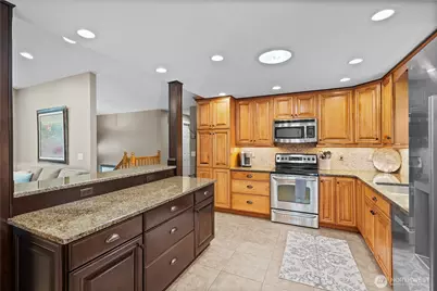 18002 42nd Street Ct E, Lake Tapps, WA 98391 - Photo 9