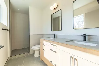 2626 58th Avenue SW #B, Seattle, WA 98116 - Photo 19