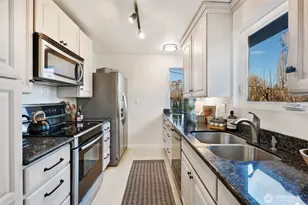 6346 26th Ave SW, Seattle, WA 98106 - Photo 9