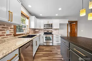 547 Silverbrook Rd, Randle, WA 98377 - Photo 11