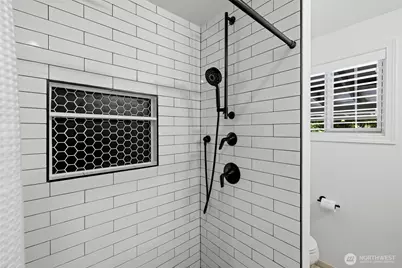 18833 NE 165th Street, Woodinville, WA 98072 - Photo 29