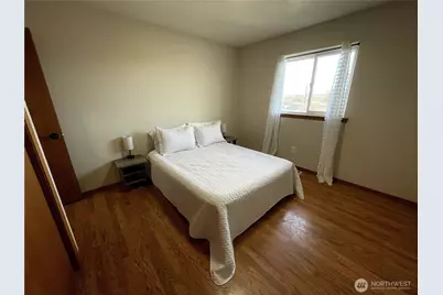 511 Reed Street E, Zillah, WA 98953 - Photo 17