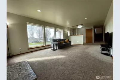 511 Reed Street E, Zillah, WA 98953 - Photo 5