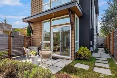 6710 36th Avenue SW #B, Seattle, WA 98126 - Photo 3