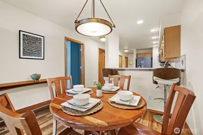 1011 Bancroft Street #204, Bellingham, WA 98225 - Photo 9