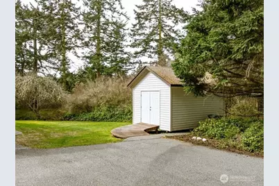 2047 Briarwood Drive, Oak Harbor, WA 98277 - Photo 31
